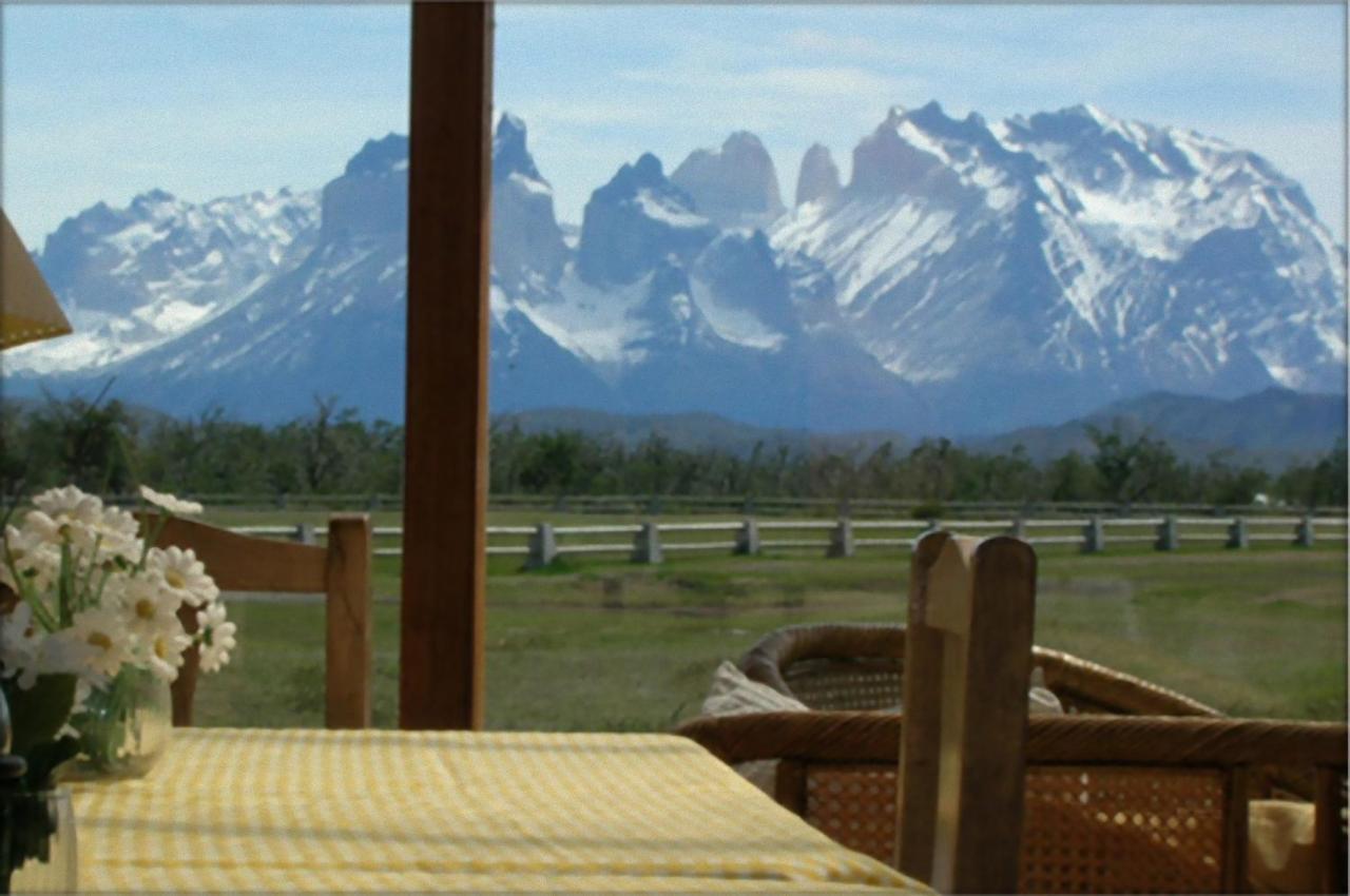 Hotel Hosteria Lago Del Toro Torres del Paine National Park Exterior foto